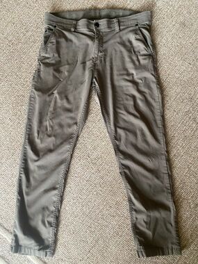Men's Olive Green Chino Pants - Casual Slim Fit